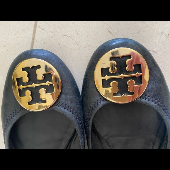 ❌SOLD❌Tory Burch Reva Black Leather Ballet Flats - Picture 4 of 10